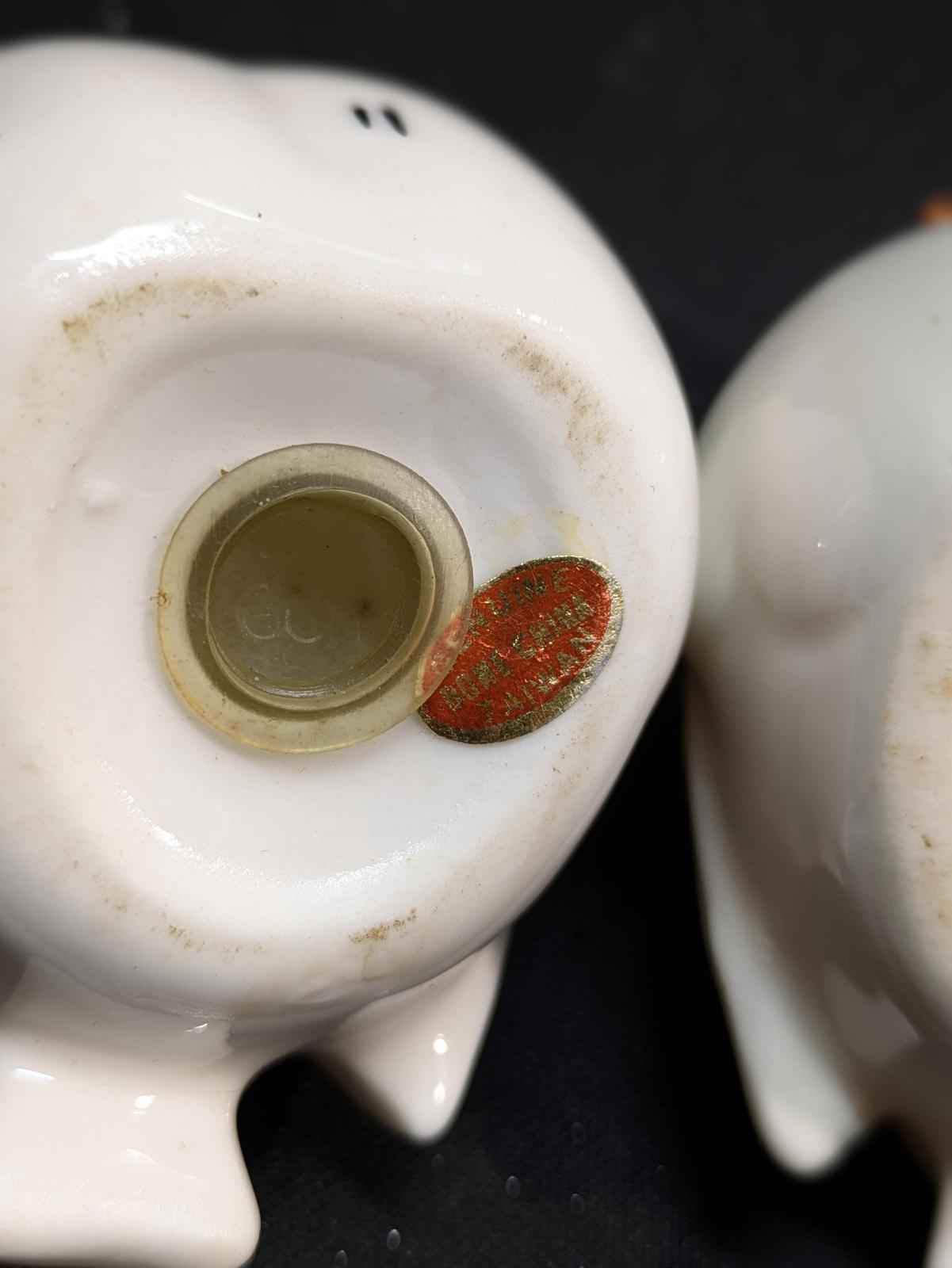 Two Turtle Doves, salt & pepper shakers.  Ceramic. Vintage - Shop Under The Cedar