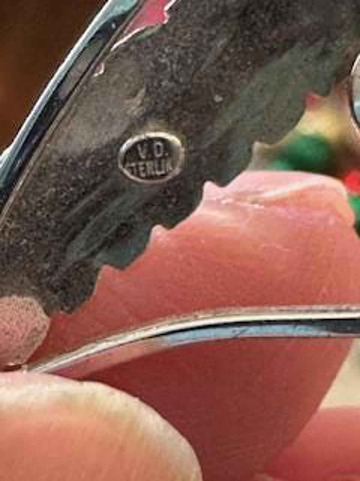 Vintage Van Dell Sterling Plume Slender Feather/Leaf Brooch Pin 1.75" long - Shop Under The Cedar