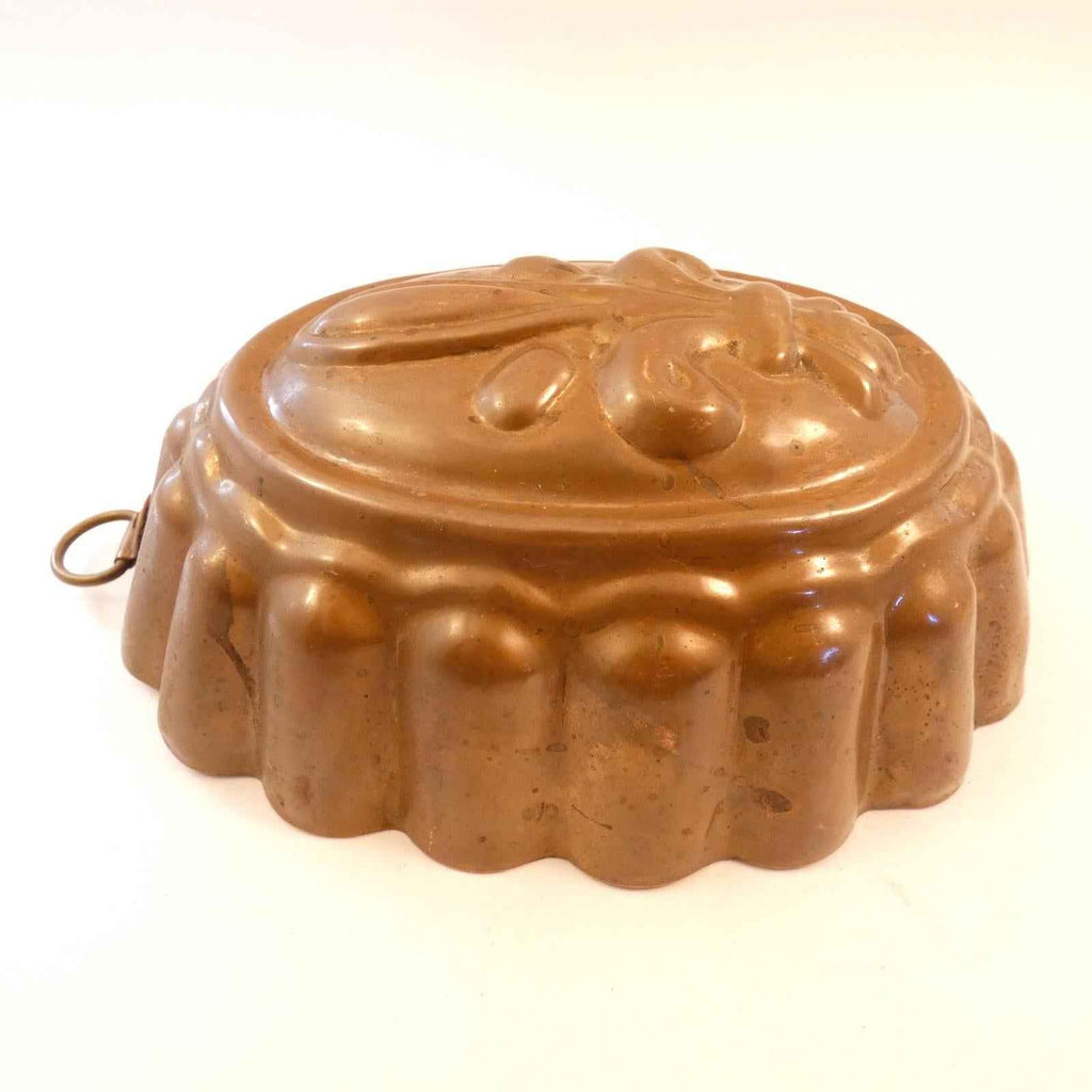 Samarius Copper fleur de lis aspic mold made in Shelton Conn. 1920's 6.5in x - Shop Under The Cedar