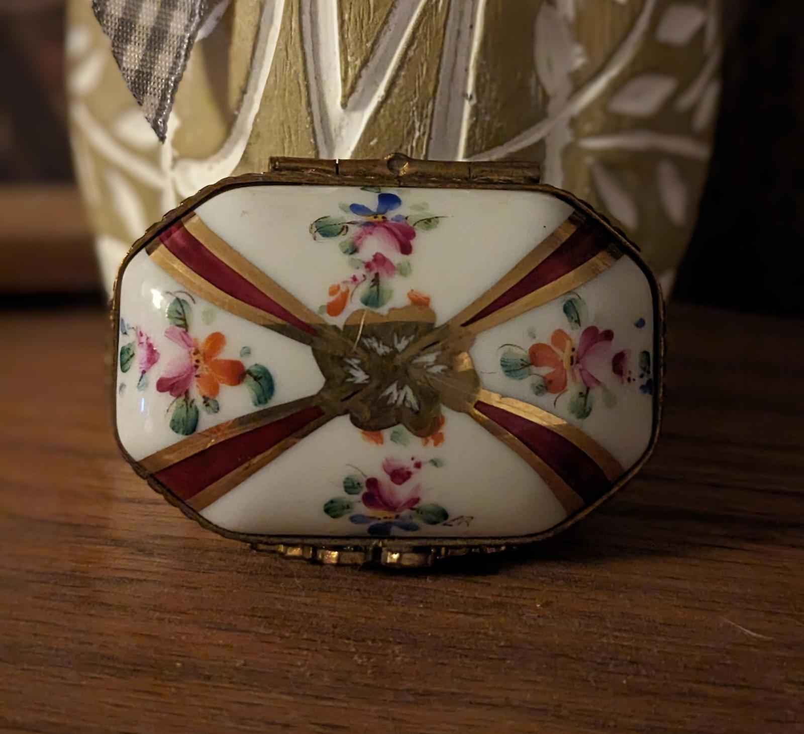 Limoge Porcelain Hinged Lid Trinket/Treasure Box - Shop Under The Cedar