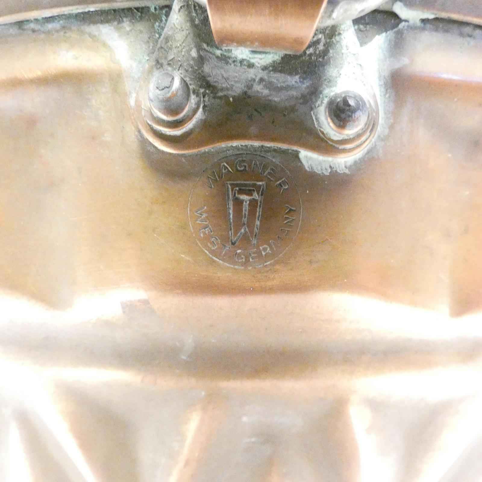 Wagner Antique ornate thick/heavy gauge large copper bundt cake mold w/star - Shop Under The Cedar