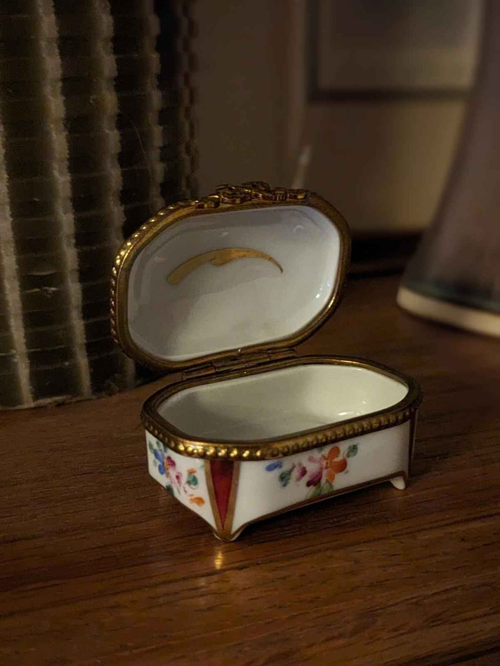 Limoge Porcelain Hinged Lid Trinket/Treasure Box - Shop Under The Cedar