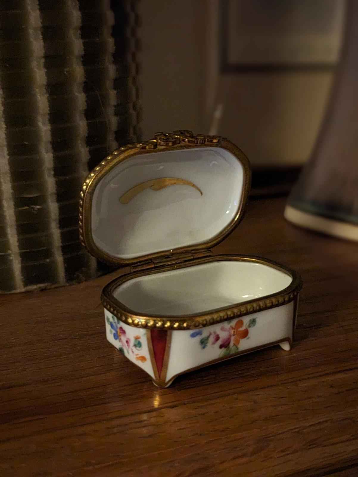 Limoge Porcelain Hinged Lid Trinket/Treasure Box - Shop Under The Cedar