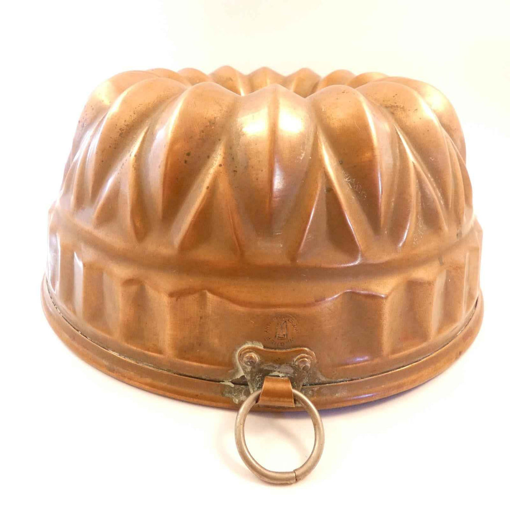 Wagner Antique ornate thick/heavy gauge large copper bundt cake mold w/star - Shop Under The Cedar