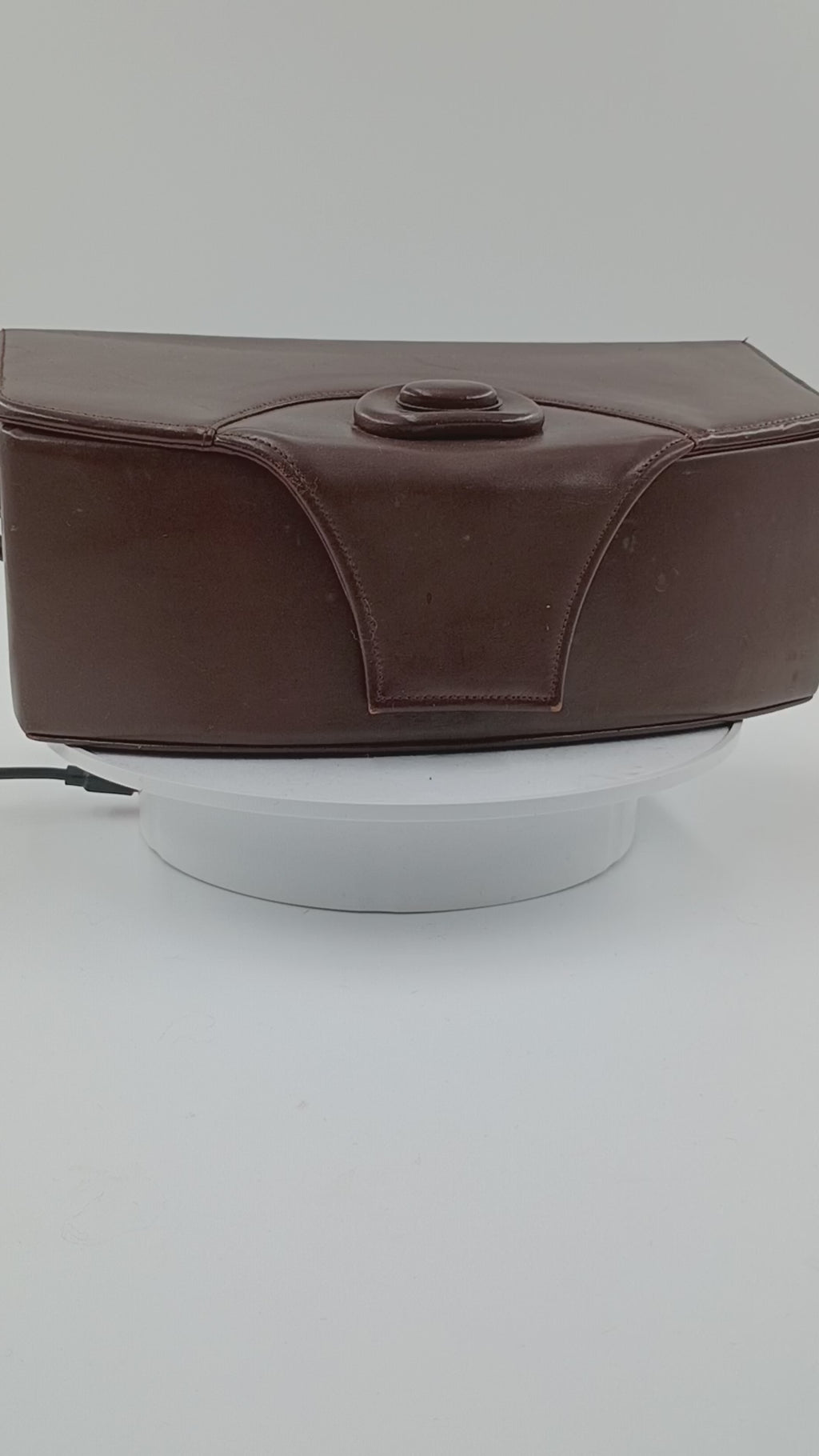 Rigid leather purse / handbag with handles