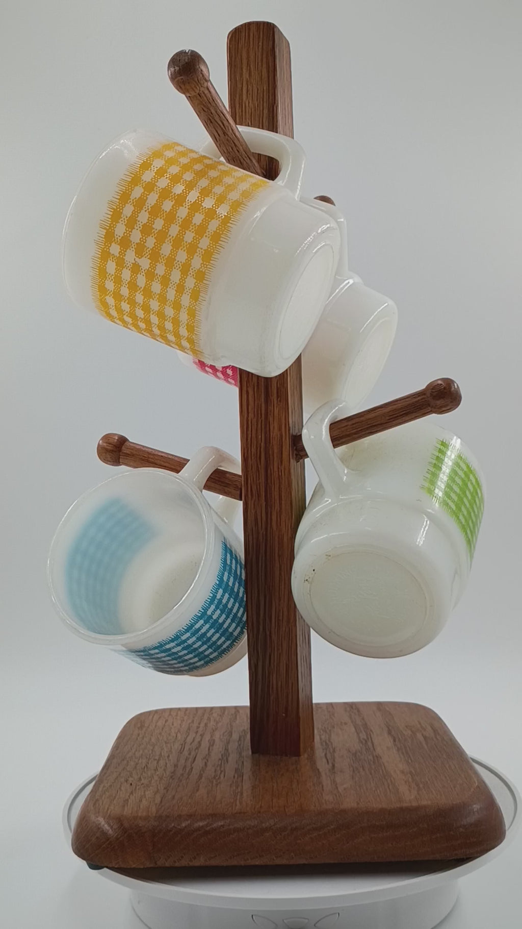 Wooden Mug Holder with 4 Anchor Hocking Fire King Mugs