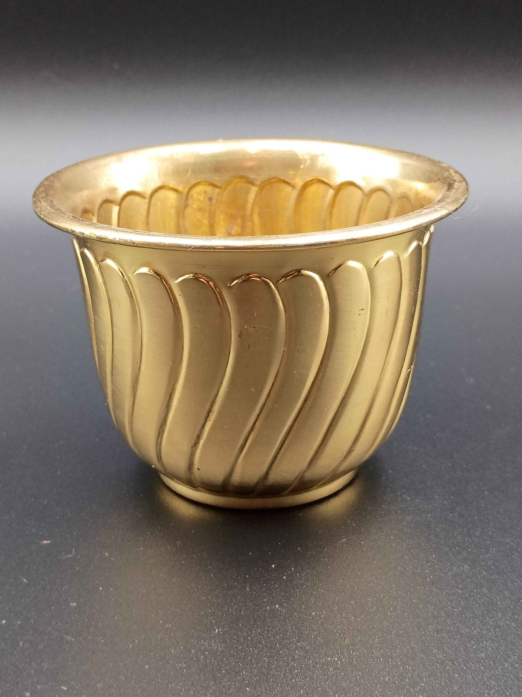 Brass swirl design planter made in India - Shop Under The Cedar