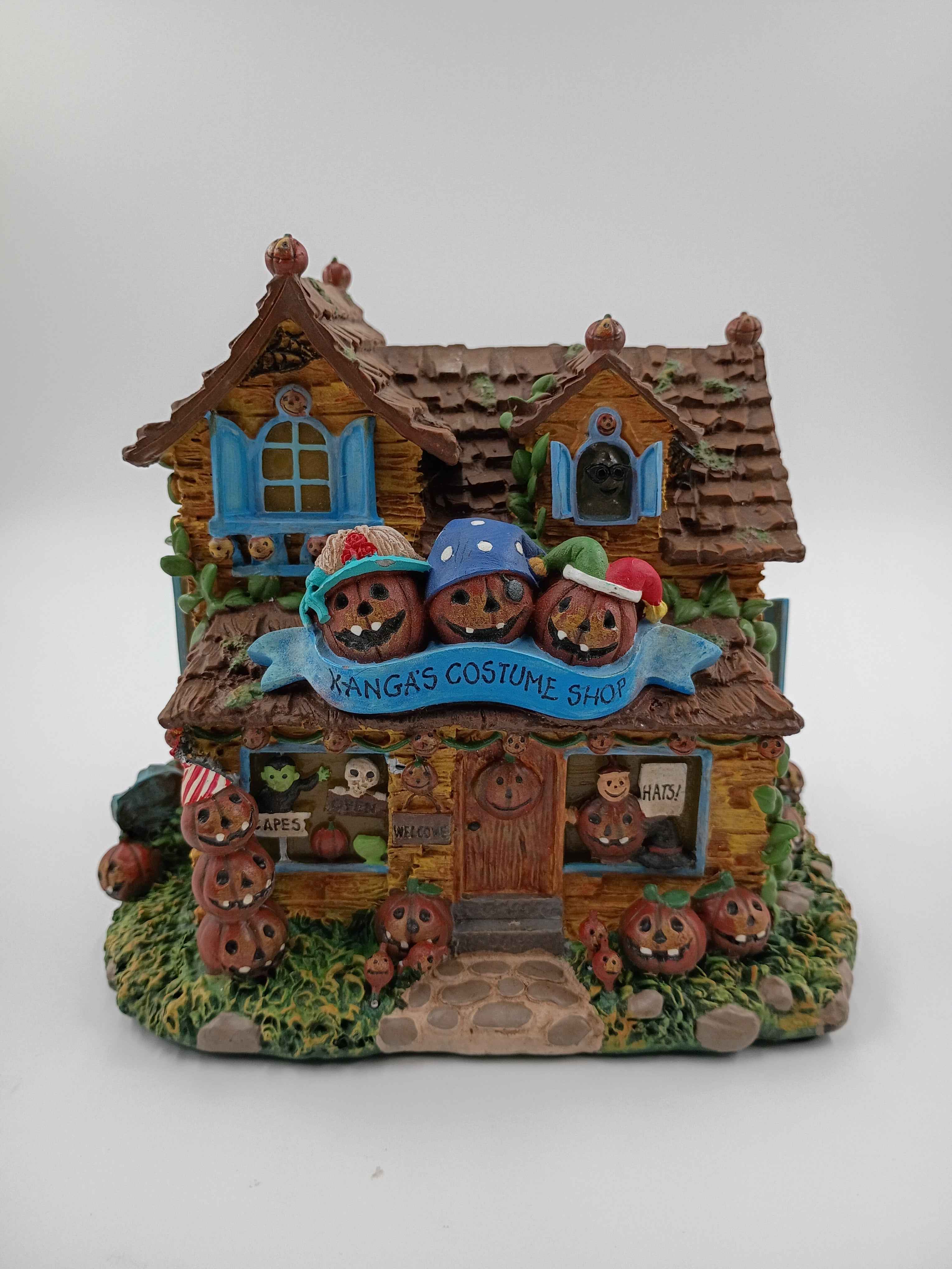 2005 Hawthorne Village Kanga’s Costume Shop Pooh’s Haunted Acre Halloween Lighted Building - Shop Under The Cedar